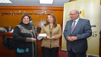 والي: تسليم 50 ألف جنيه لكل أم مثالية طبقًا لتعليمات الرئيس