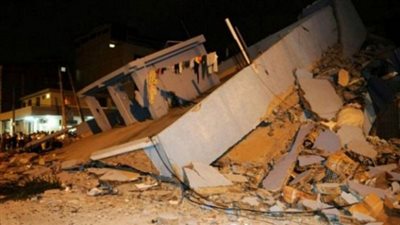 مواصلة البحث عن ناجين عقب زلزال الأكوادور 