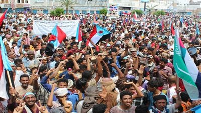 يمنيون جنوبيون يتظاهرون مجددًا في عدن
