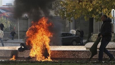 باعة مغاربة يطالبون بالتحقيق في وفاة امرأة أحرقت نفسها