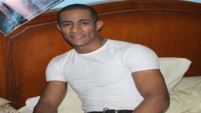 محمد رمضان ينشر صورة مع نجله علي