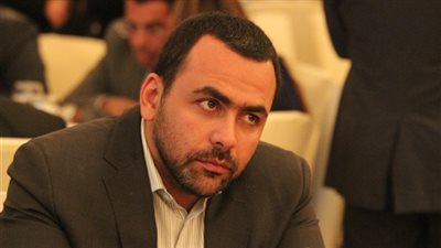 شائعات الإخوان لا تزال تلاحق يوسف الحسيني.. الإعلامي الجريء متهم بالهروب خارج البلاد