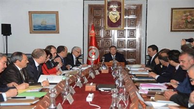 مجلس الوزراء التونسي يناقش عددًا من القضايا الاقتصادية والأمنية