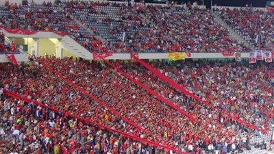 جماهير الأهلي تدعم الفريق في المدرجات وعلى مواقع التواصل الاجتماعي