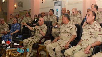 بالصور.. صدقي صبحي يشهد المرحلة الرئيسية للمشروع الاستراتيجي التعبوي 