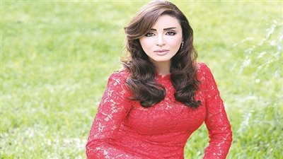 بعد الحداد على خالتها.. أنغام تسجل أغنية 