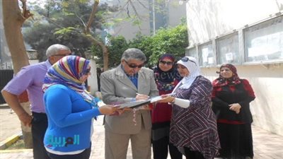 رئيس المعاهد القومية يفتتح معرض الأنشطة بمدرستي منشية البكري وليسيه الهرم