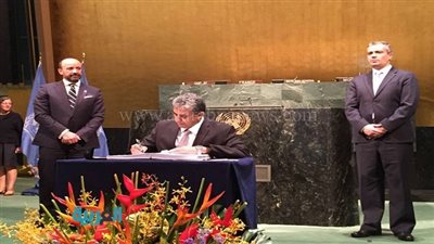 بالصور.. وزير البيئة: مصر صدقت على اتفاق باريس للمناخ ضمن 171 دولة 