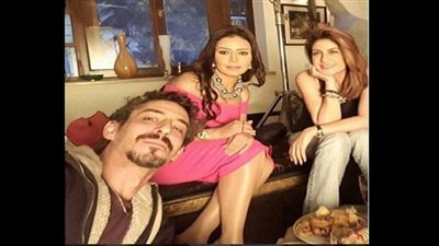 رانيا يوسف وهيدي كرم في كواليس مسلسل 