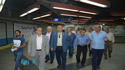 الفضالي يتفقد سير العمل بمحطات مترو الخط الثاني 