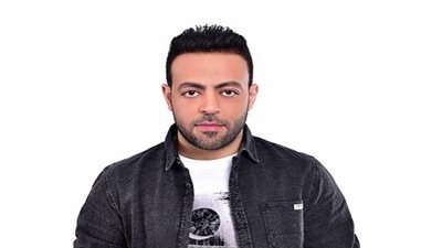 تامر عاشور يُحيي حفل تخرج طلاب 