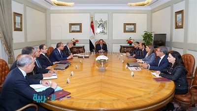 السيسي: تيسير إجراءات التراخيص والموافقات لبدء النشاط التجاري والصناعي