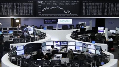 الأسهم الأوروبية تتراجع متأثرة بهبوط النفط