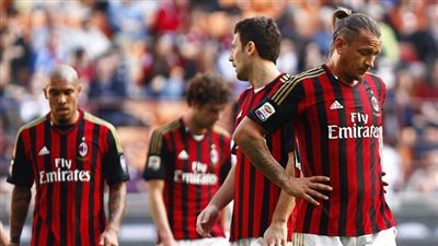 هيلاس فيرونا يسقط ميلان بثنائية في الكالتشيو