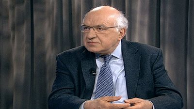 أستاذ قانون يطالب أوروبا بتدارك أخطاء دعم الجماعات الإرهابية