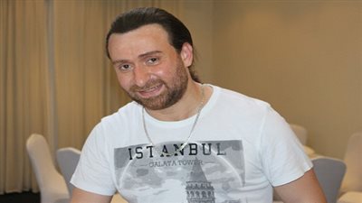 نضال الشافعي يتألق بـ