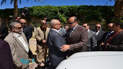 بالصور.. محافظ مطروح يشارك في احتفال تخريج دفعة من رياض الأطفال