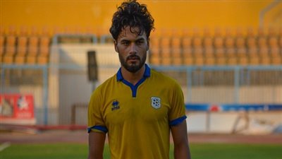 الإسماعيلي يضع برنامجًا خاصًا لتجهيز عماد حمدي في الدفاع