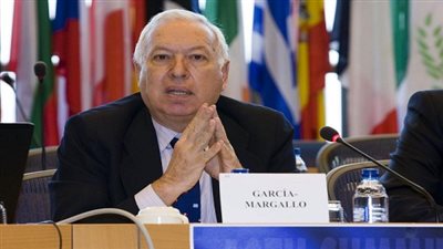 وزير الخارجية الإسباني يؤكد دعم بلاده للتحول الديمقراطي في ليبيا