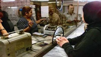 خبير اقتصادي: شركات الصرافة تحقق أرباحًا أكثر من تجار السلاح والمخدرات