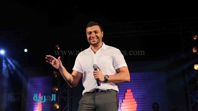 بالصور.. تكريم رامي صبري ومحمد رشاد في حفل ببورسعيد