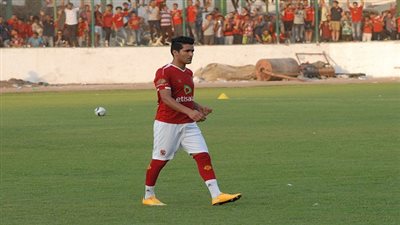 صالح جمعة يؤجل حسم مصير عروضه الاحترافية