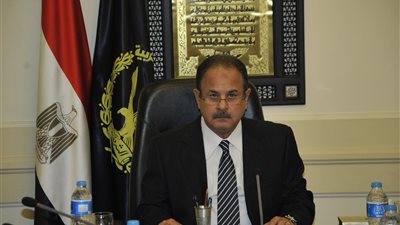 وزير الداخلية يهنئ البابا تواضروس بعيد القيامة المجيد