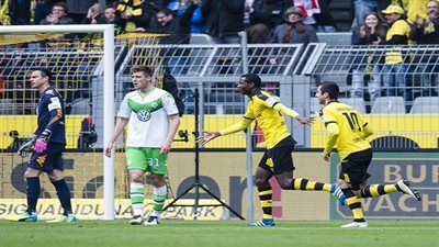 دورتموند يتقدم على فولفسبورج بهدفين في الشوط الأول