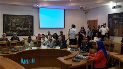 بالصور.. ندوة 