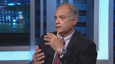 بالفيديو.. دبلوماسي سابق: أتمنى انتصار الجيش السوري في 