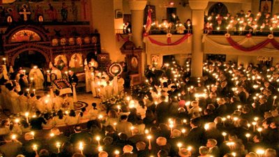 بدء ترانيم عيد القيامة في كنائس المنيا 