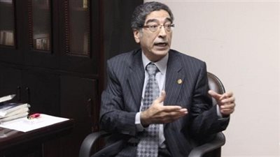 مدير المسرح القومي ينفي الخلافات مع 