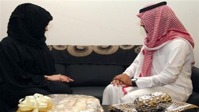 السماح للسعوديات بالحصول على نسخة من عقد الزواج