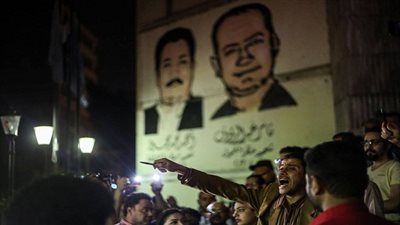 بلطجية يعتدون على مبنى نقابة الصحفيين 