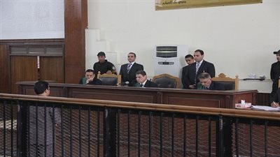 رفض استئناف مهندسة بالآثار وآخرين بتهمة الرشوة وتجديد حبسهم 