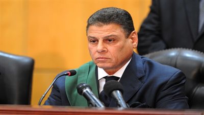 تأجيل إعادة محاكمة 155 متهمًا في 