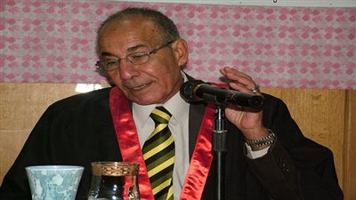 شاهد.. تكريم المخرج المسرحي كمال عيد بالمسرح القومي