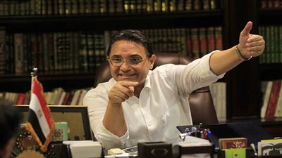 عبد الرحيم علي: إقحام الرئاسة في 