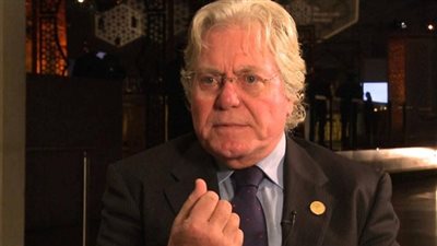 حسين فهمي يكشف تفاصيل برنامجه الجديد بمؤتمر صحفي