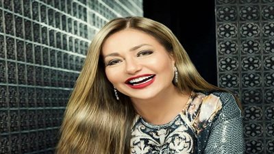 بالفيديو.. ليلى علوي: صوري على الفيس بوك 