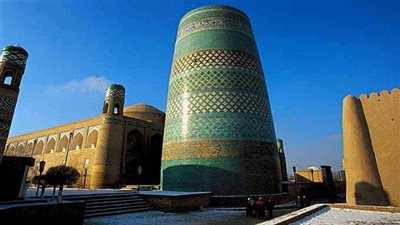 إعادة استخدام العناصر المعمارية في الآثار الإسلامية والقبطية بقبة الغوري