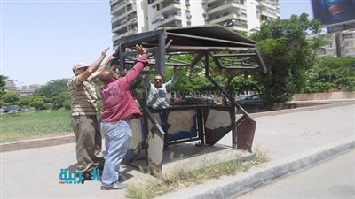 بالصور.. حملة مكبرة ورفع أكشاك مخالفة بحي مصر الجديدة 