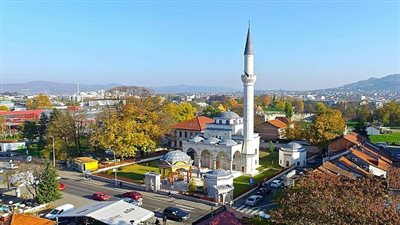افتتاح مسجد شهير في البوسنة أعيد بناؤه إثر تدميره عام 1993