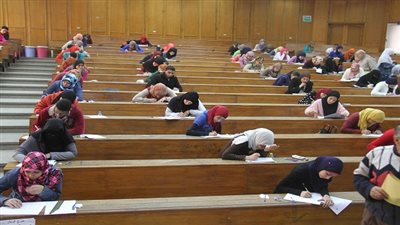 انطلاق قطار امتحانات 2 مليون طالب جامعي.. 