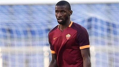 بالفيديو.. روما تحرز الهدف الثاني في مرمى كييفو