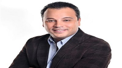تامر عبدالمنعم يطالب بفرض قانون الطوارئ