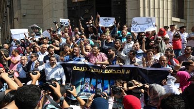 عمرو أديب ردًا على قرار 