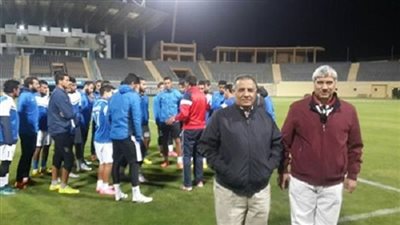 رئيس إنبي يهنئ فريق تنس الطاولة بصعوده للدوري الممتاز 