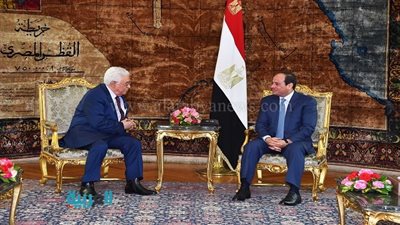 السيسي يستقبل الرئيس الفلسطيني محمود عباس