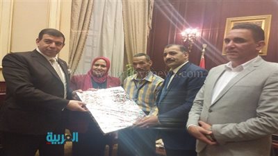 بالصور.. نواب 